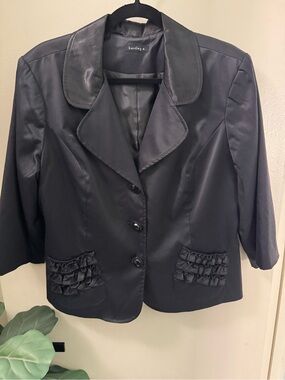 Black Satin-Trim Ruffle-Pocket Blazer Jacket 3/4 sleeves